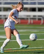 High school roundup: Uxbridge girls extend field hockey streak to 20 wins