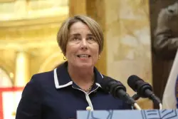 Howie Carr: Gov. Healey’s Massachusetts is an illegal alien paradise