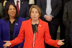 Gov ‘gaslighting’ on pipelines, critic says