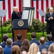 Trump’s New Trade Threats Set Off Global Scramble to Avoid Tariffs